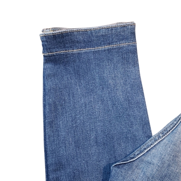 Judy Blue Distressed Skinny Fit With Camo Patches 15/32 - Picture 6 of 7